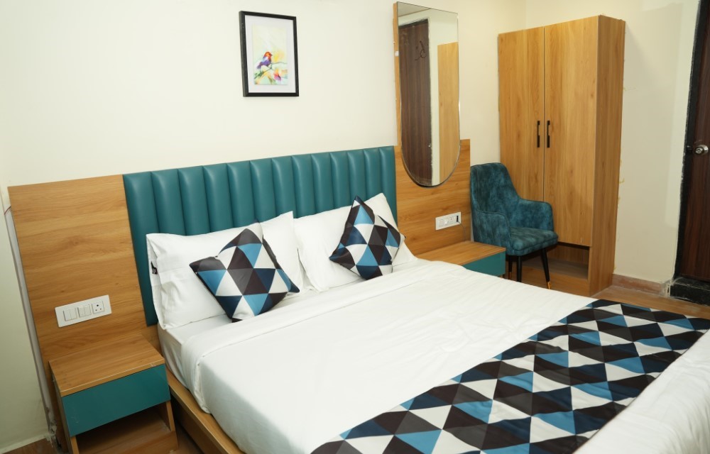 HOTEL LEISURE