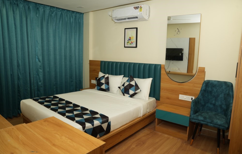 HOTEL LEISURE